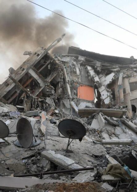 Israel Jatuhkan Bom Lagi, Warga Palestina Terjebak di Rafah!